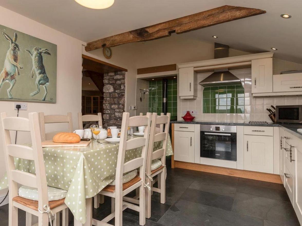 Rhiwddu Barns Villa Llangadog Ruang foto